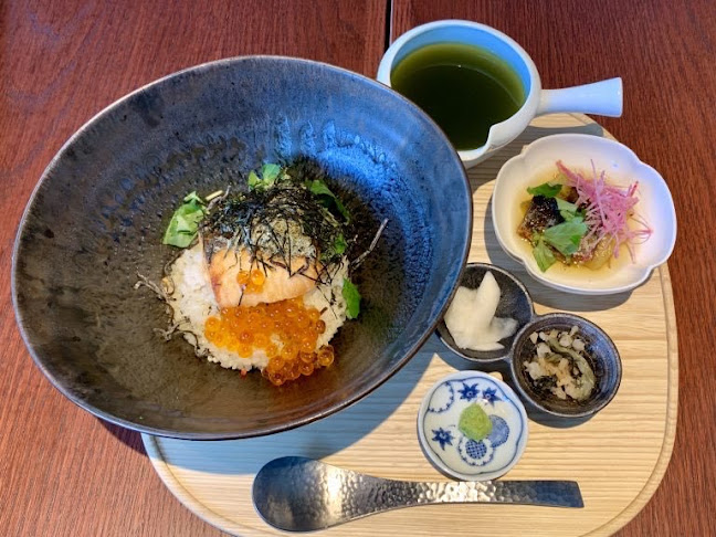 Opinii despre 京都宇治 藤井茗縁 în 渋谷区 - 飲食業