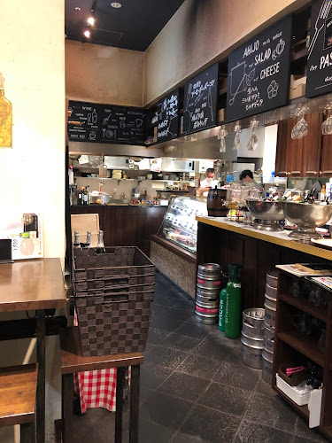 Comentarii opinii despre 肉焼きワヰン酒場 テルミニ 姫路店