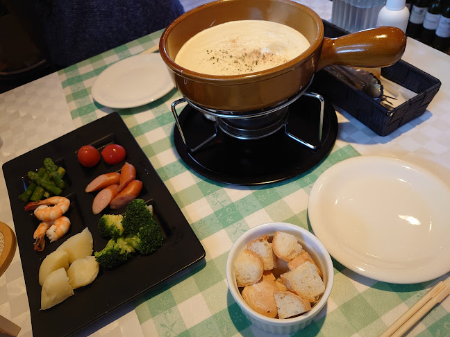 〒515-0044 三重県松阪市久保町１１８４−３８