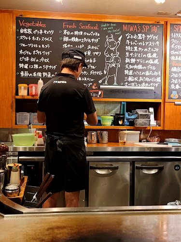 Opinii despre 本家やきやき やきやき三輪 大阪堀江店 în 大阪市 - 飲食業