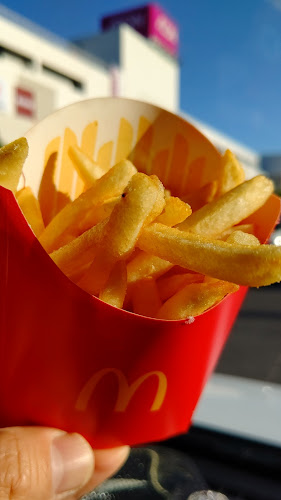 Opinii despre マクドナルド イオン小牧店 în 小牧市 - 飲食業