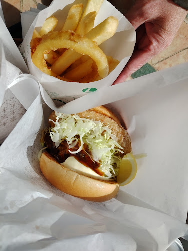 Opinii despre モスバーガー北越谷店 în 越谷市 - 飲食業