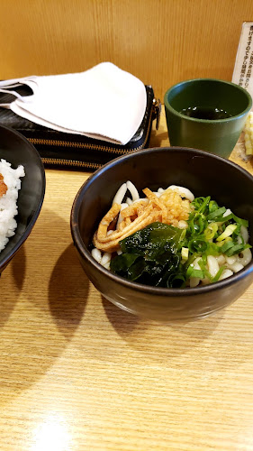 〒579-8024 大阪府東大阪市南荘町９−３８