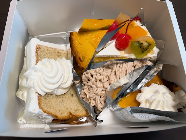 手作りケーキの店 ラフィユ - 飲食業