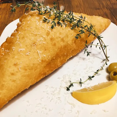 〒181-0002 東京都三鷹市牟礼４丁目１８−８