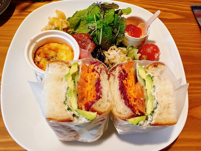 Opinii despre caffe&sweets neonci în 宮崎市 - 飲食業