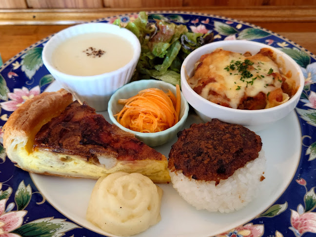 〒193-0832 東京都八王子市散田町３丁目８−１１ 208