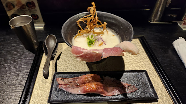 Comentarii opinii despre 鶏Soba 座銀 にぼし店