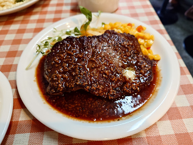 〒156-0052 東京都世田谷区経堂２丁目１５−１５