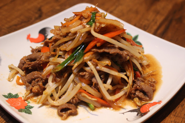 Opinii despre アジア屋台 ハベル食堂 în 那覇市 - 飲食業