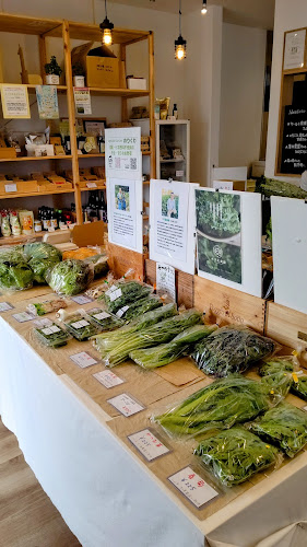 Opinii despre 小山市オーガニックアンテナショップHaretara în 小山市 - 飲食業