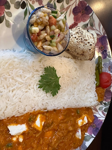 ミシュラナ - 飲食業