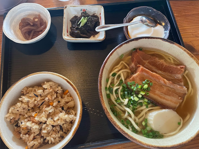 〒903-0801 沖縄県那覇市首里末吉町２丁目１２４−２