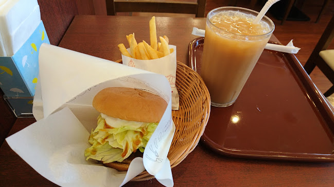Opinii despre モスバーガー八王子みなみ野店 în 八王子市 - 飲食業