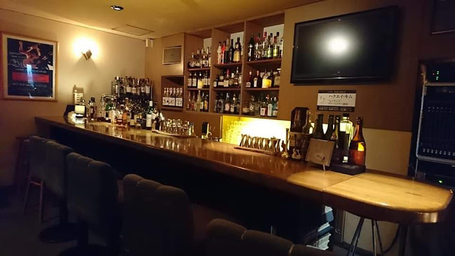 Opinii despre MUSIC BAR Ｂｉｒｔｈｄａｙ バースディ în 松江市 - 飲食業