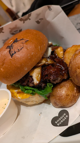 〒060-0063 北海道札幌市中央区南３条西４丁目２１−３ 五番街ビル 1階