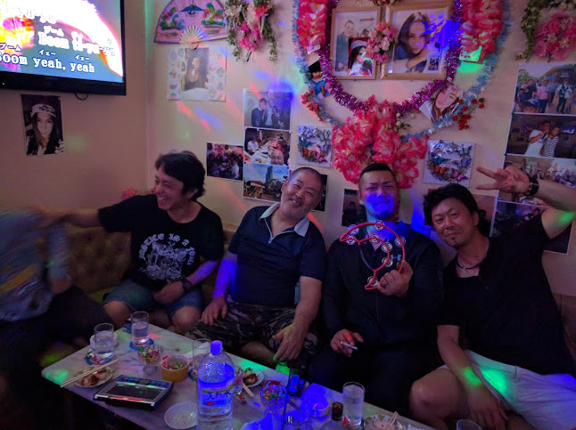 Comentarii opinii despre マリン・フィリピンパブ