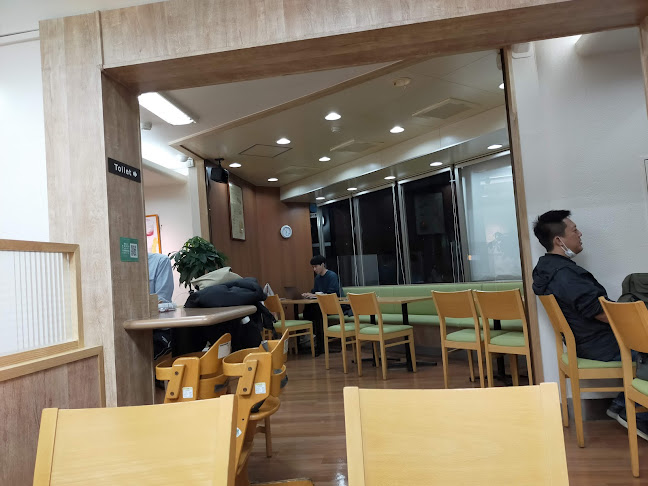 モスバーガー中野富士見町店