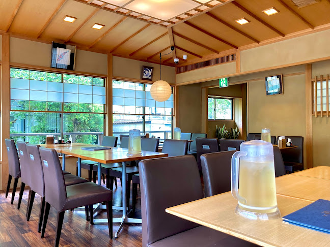 〒248-0016 神奈川県鎌倉市長谷３丁目１−７