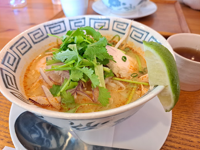 Opinii despre カフェ桃山78 în 京都市 - 飲食業