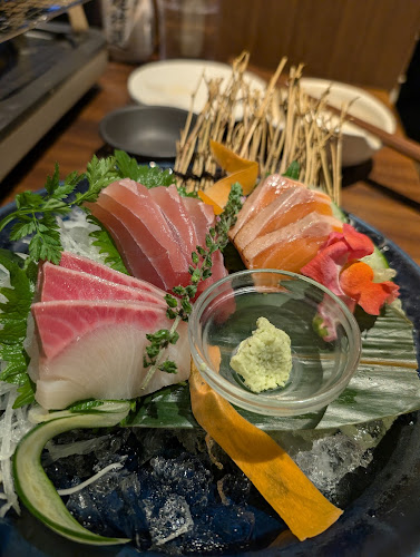 Comentarii opinii despre 鶏素揚げ・肴・釜めし かまどか 上野店