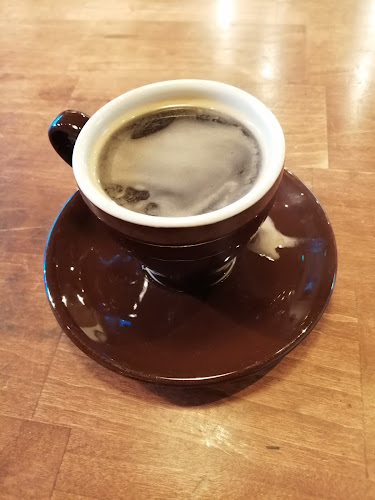 ベイクハウス イエローナイフ - 飲食業