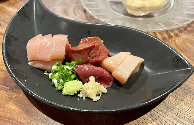 Comentarii opinii despre 炭火やきとり 鶏屋大 （けいやだい）千林