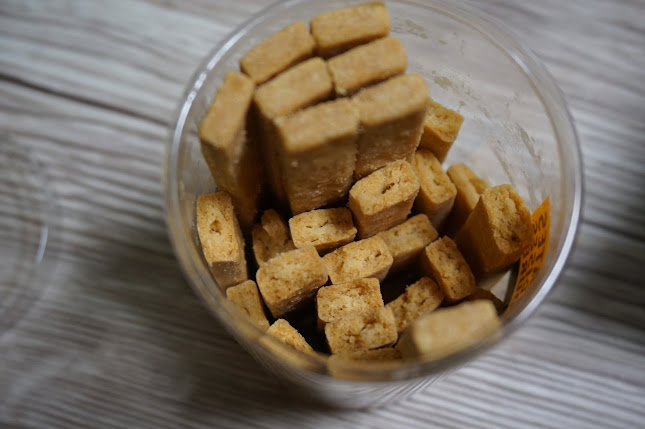 Comentarii opinii despre ピエール・エルメ・パリ 大丸神戸店