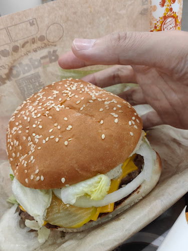 Opinii despre Burger King în 沖縄市 - 飲食業