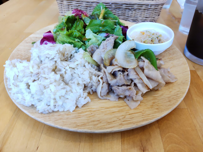 L.S café - 飲食業