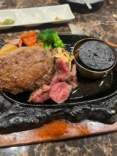 グルマン三年坂 - 飲食業