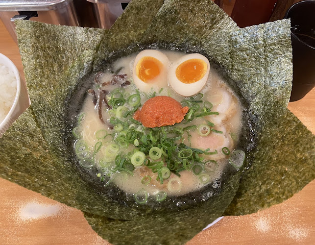 博多長浜ラーメン 六角堂 橋本店 - 相模原市