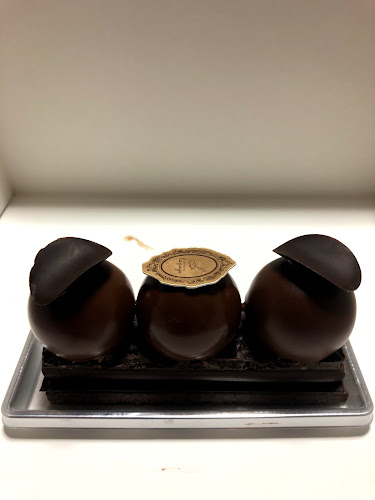 パティスリー ラパージュ - 飲食業