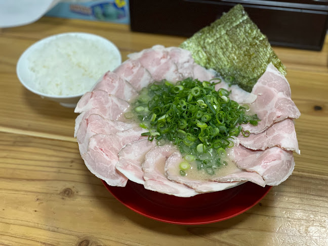 丸久ラーメン宜野湾店 - 飲食業