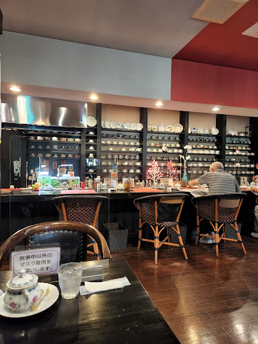 清茶館 セピアの森で