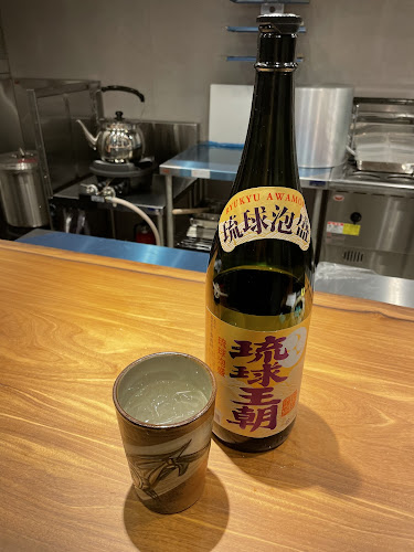 琉球そば 知花 - 飲食業
