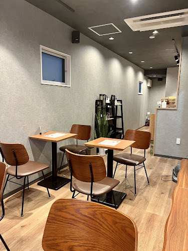 Opinii despre ゴーストバーガー în 荒川区 - 飲食業