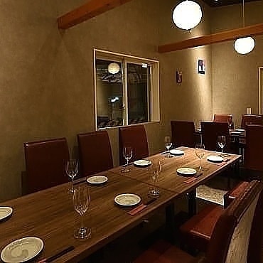 Opinii despre 溶岩焼きグリルと世界のワイン肉助 上大岡店 în 横浜市 - 飲食業