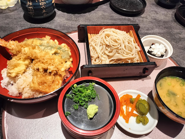 〒882-0845 宮崎県延岡市安賀多町１丁目２−１５