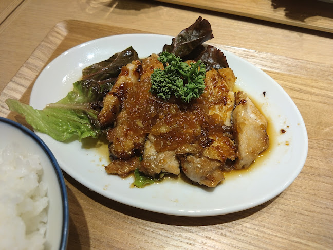 〒569-1123 大阪府高槻市芥川町１丁目７−７