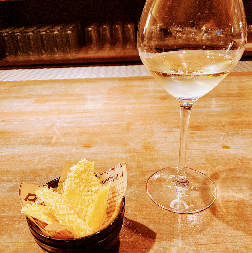 〒790-0002 愛媛県松山市二番町１丁目３−３