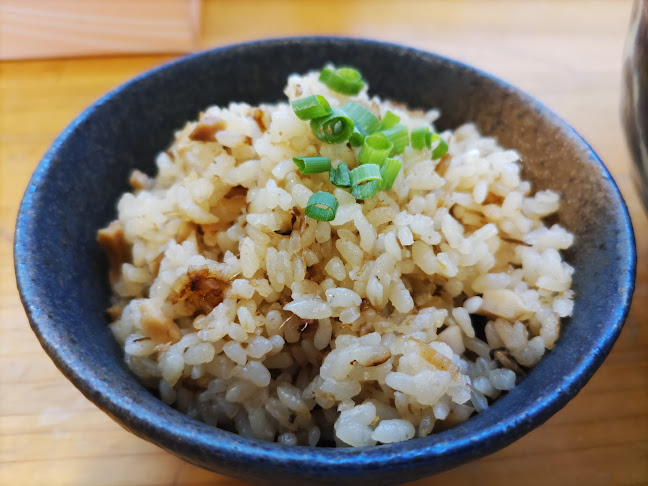 沖縄そば にぃぶんじゃ〜