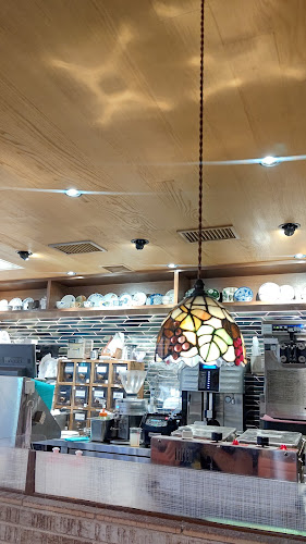 倉式珈琲店 ゆめタウン広島店 - 飲食業