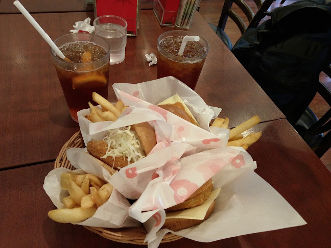 Comentarii opinii despre モスバーガー目黒駅西口店