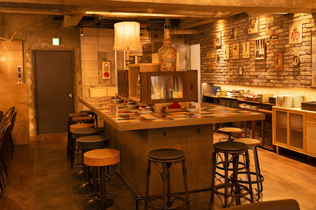 〒221-0835 神奈川県横浜市神奈川区鶴屋町２丁目１３−２ 横浜スクウェアビル ３F