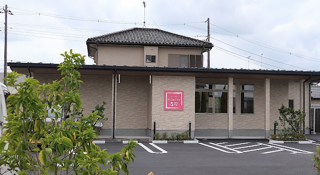 カフェごはん百花 - 飲食業