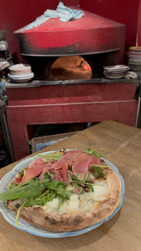 Opinii despre スクニッツォ･ダ･シゲオ în 大阪市 - 飲食業