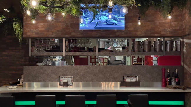 石窯レストラン BRIGHT＆CLEAR - 飲食業