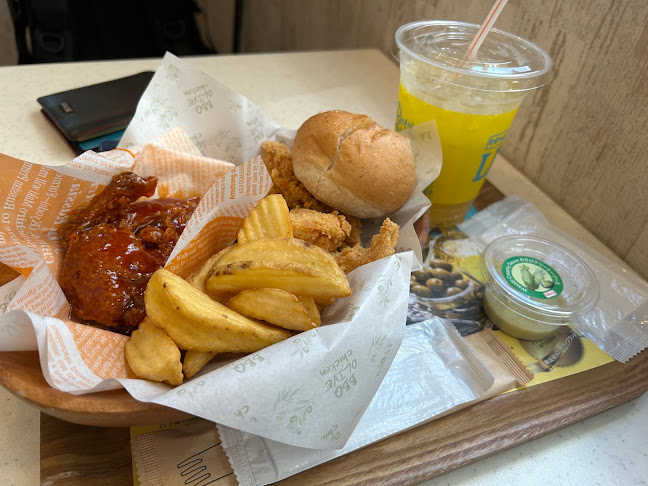 Opinii despre bb.q オリーブチキンカフェ 千里中央店 în 豊中市 - 飲食業