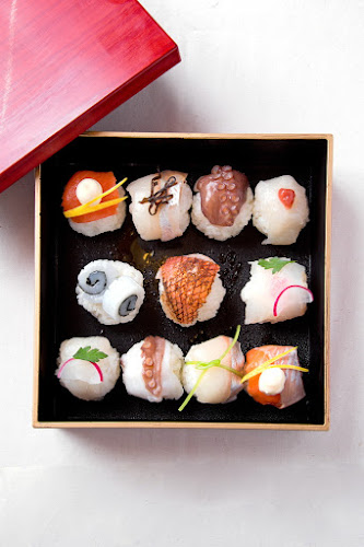 Opinii despre まるお商店 în 神戸市 - 飲食業